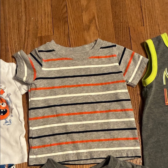 Assorted Kids Short Sleeve Tees, Romper and Pj - Picture 4 of 11